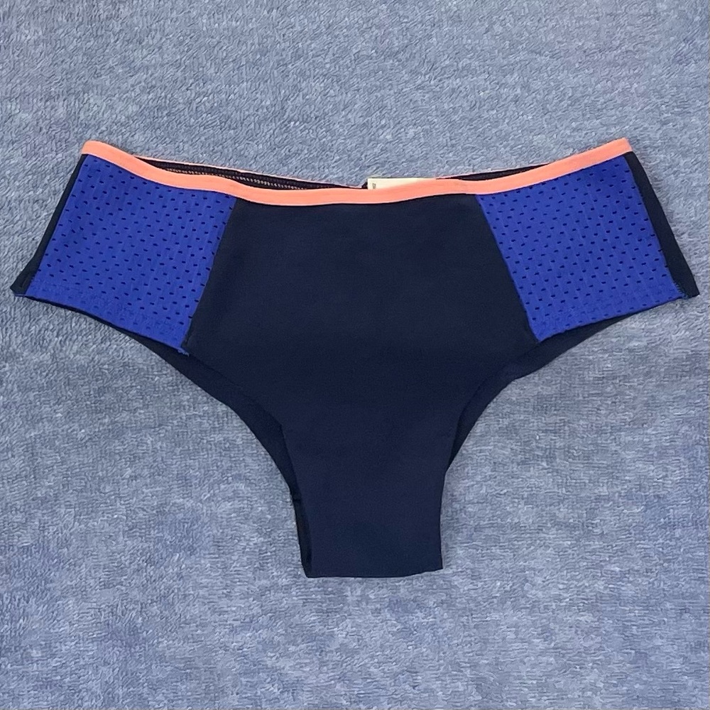 Victorias Secret Supersoft No Show Cheeky Panty Size XS BluePeach Colorblock NWT